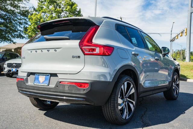 New 2026 Volvo XC40 B5 Ultra w/ Protection Package Premier AWD/4WD image 7