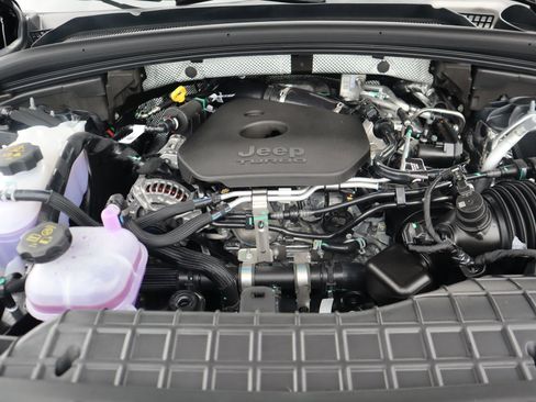 New 2026 Jeep Grand Cherokee Limited AWD/4WD image 21