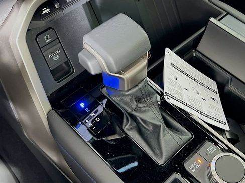 New 2026 Toyota Tundra Platinum AWD/4WD image 15