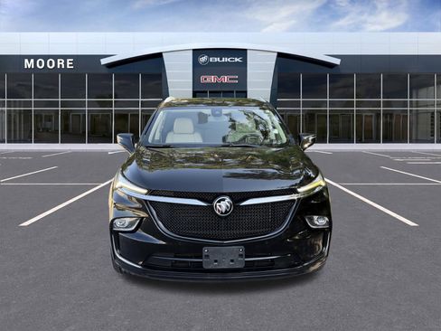 Used 2022 Buick Enclave Essence w/ Experience Buick Package FWD image 3