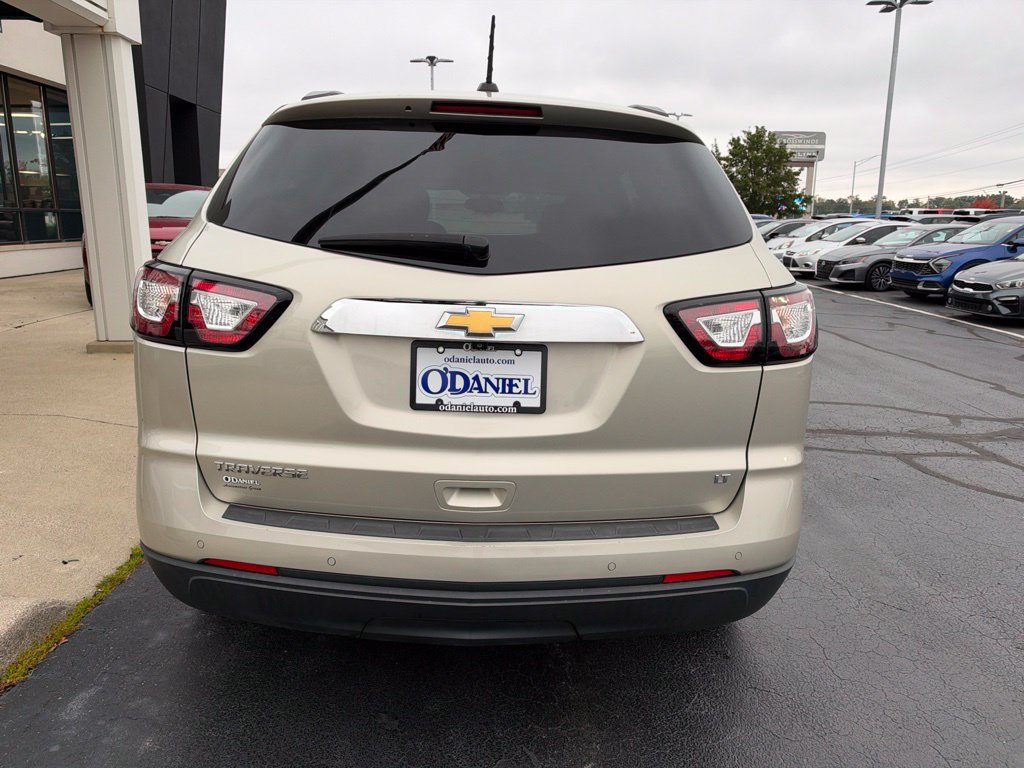Used 2017 Chevrolet Traverse LT FWD image 4