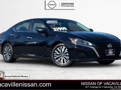 Certified 2024 Nissan Altima 2.5 SV FWD image 1