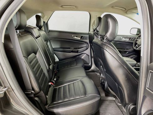 Used 2019 Ford Edge SEL w/ Equipment Group 201A FWD image 26