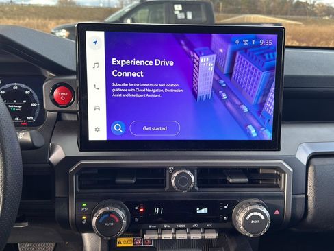 Used 2025 Toyota 4Runner TRD Off-Road Premium image 15