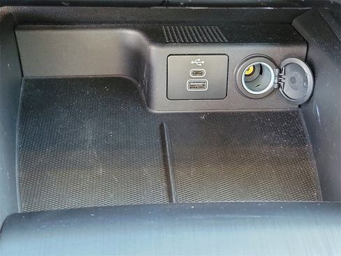 Used 2025 Ford Escape Base w/ Class II Trailer Tow Package image 30