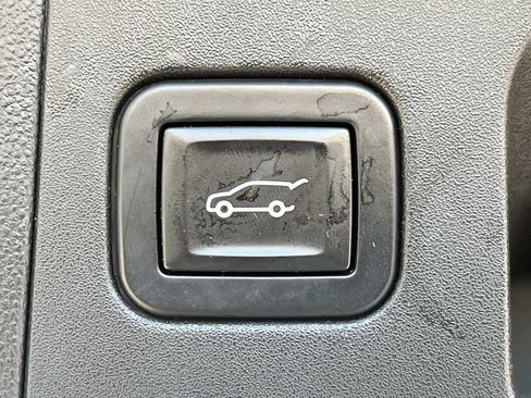 Used 2017 Cadillac XT5 Luxury w/ Driver Awareness Package FWD image 22