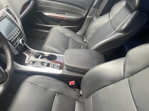 Used 2016 Acura TLX V6 w/ Advance Package FWD image 4