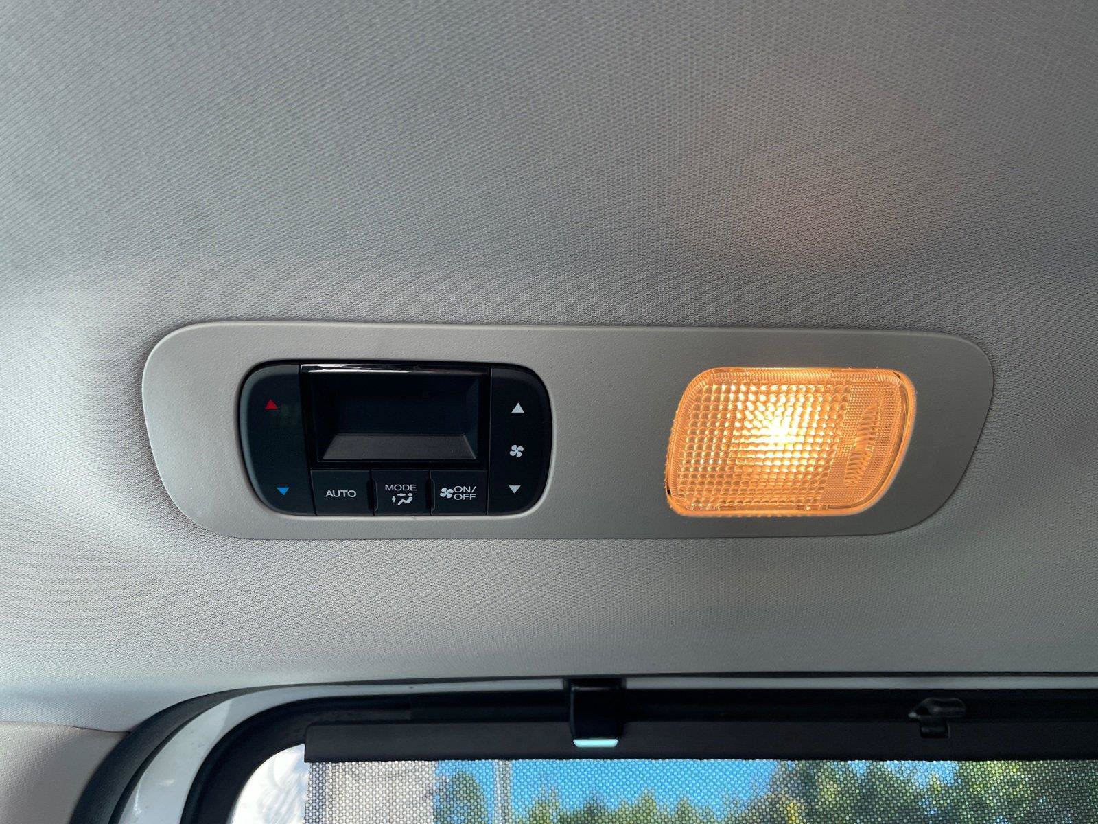 Used 2025 Honda Odyssey EX-L image 23