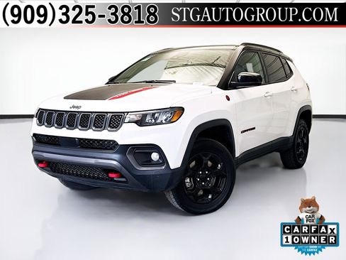 Used 2023 Jeep Compass Trailhawk image 1
