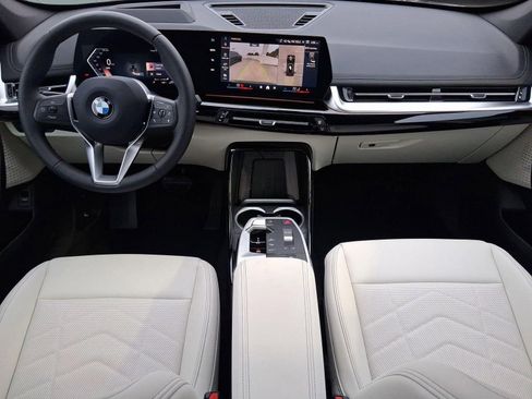 Used 2026 BMW X1 xDrive28i w/ Technology Package AWD/4WD image 13