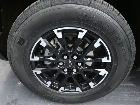 Used 2024 Chevrolet Traverse Z71 image 24