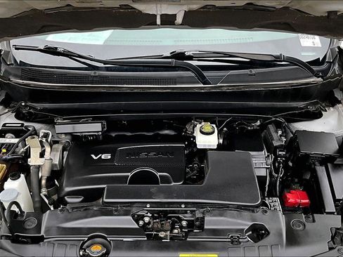 Used 2020 Nissan Pathfinder SV image 25