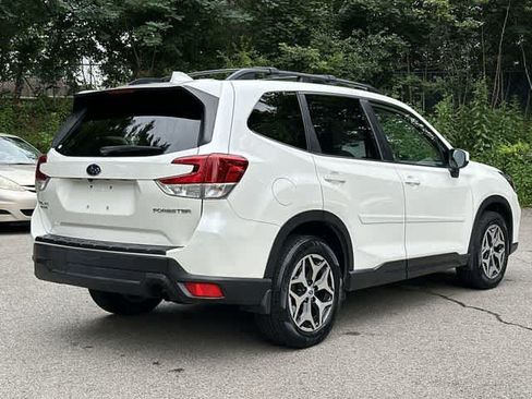 Used 2019 Subaru Forester Premium AWD/4WD image 23