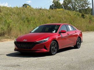 Used 2023 Hyundai Elantra SEL video 1