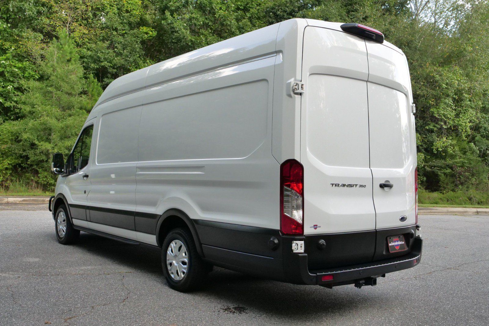 Used 2025 Ford Transit 350 148 High Roof Extended w/ Load Area Protection Package RWD image 10