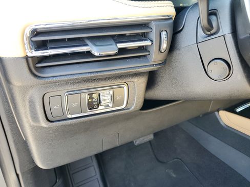 Certified 2022 Lincoln Corsair Reserve w/ Elements Package image 18