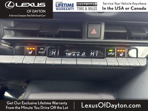 Used 2023 Toyota Crown Limited image 23