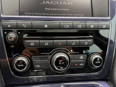 Used 2016 Jaguar XJ R-Sport RWD image 16