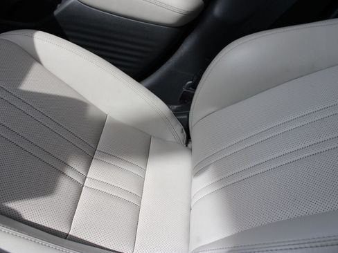 Used 2024 Honda HR-V EX-L image 19