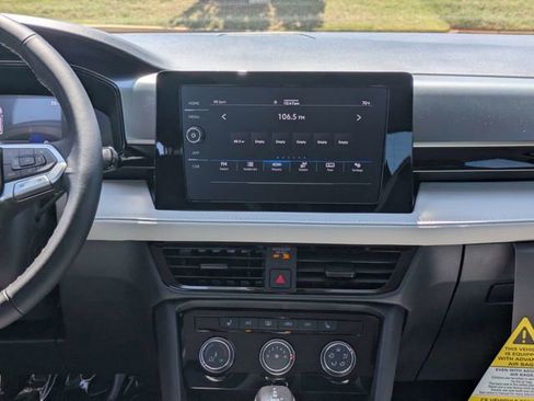 New 2026 Volkswagen Taos S AWD/4WD image 19