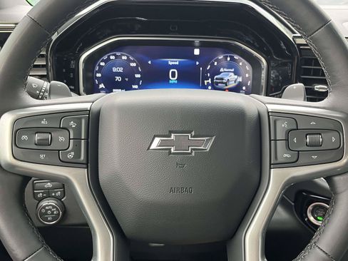 Used 2022 Chevrolet Silverado 1500 LT Trail Boss w/ LPO, Dark Essentials Package AWD/4WD image 24