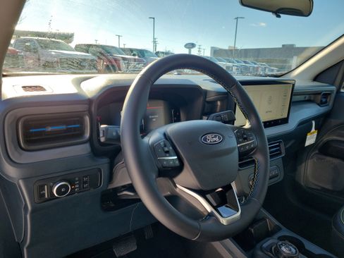 New 2026 Ford Maverick Lobo AWD/4WD image 27