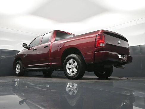 Used 2019 RAM 1500 Express AWD/4WD image 40