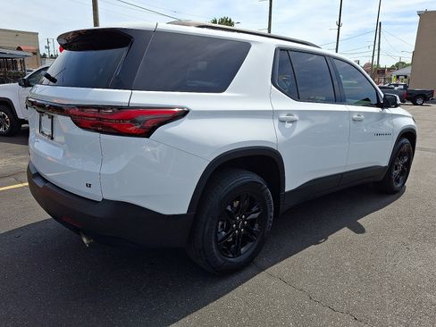 Used 2023 Chevrolet Traverse LT w/ Midnight/Sport Edition AWD/4WD image 5