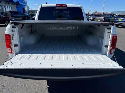 Used 2018 RAM 1500 Laramie AWD/4WD image 19