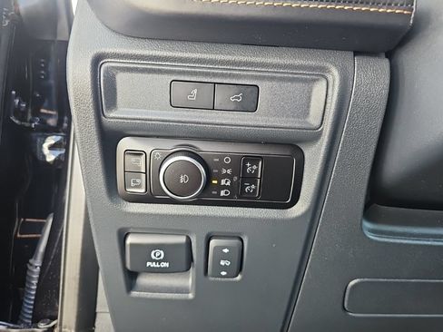 Used 2023 Ford Expedition Platinum AWD/4WD image 24