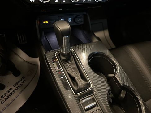 Used 2025 Honda Civic Sport image 15