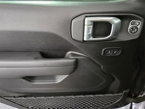 Used 2023 Jeep Wrangler Unlimited Rubicon 4xe image 27