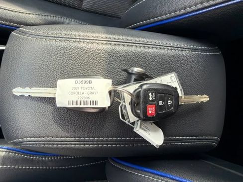 Used 2019 Toyota Corolla SE FWD image 26