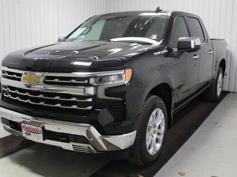 Used 2024 Chevrolet Silverado 1500 LTZ image 3