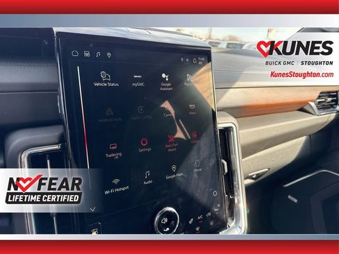 Used 2025 GMC Yukon XL Denali AWD/4WD image 31