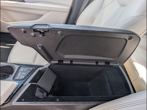 Used 2021 Cadillac CT4 Luxury w/ Sun And Sound Package image 21