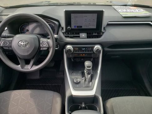 Used 2025 Toyota RAV4 XLE image 15