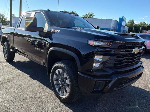 New 2026 Chevrolet Silverado 2500 Custom w/ Custom Value Package AWD/4WD image 7