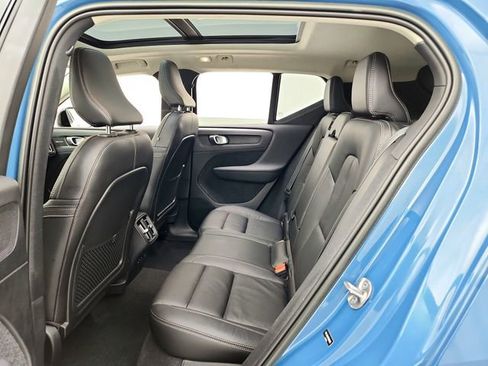 Used 2023 Volvo XC40 B5 Plus w/ Climate Package AWD/4WD image 29