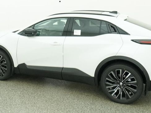 New 2026 Toyota C-HR AWD/4WD image 4