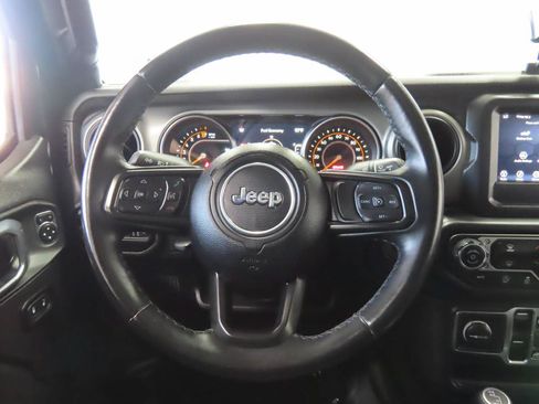 Used 2021 Jeep Gladiator Sport AWD/4WD image 10