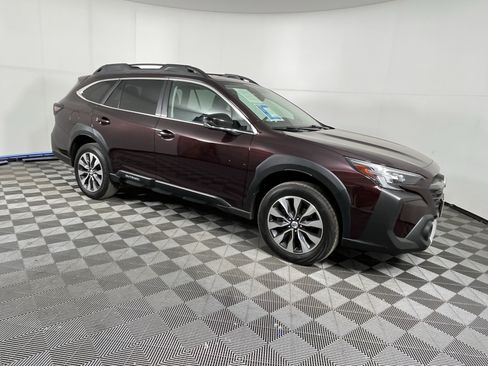 Used 2023 Subaru Outback Limited XT AWD/4WD image 7