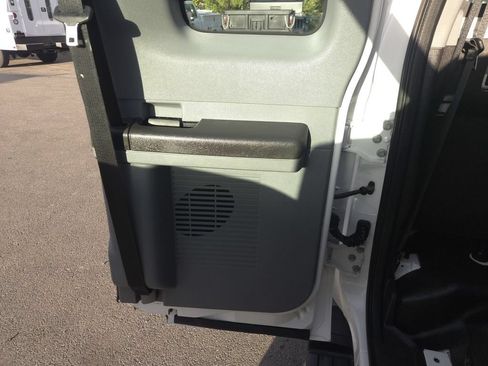 Used 2015 Ford F250 XL w/ Power Equipment Group RWD image 23