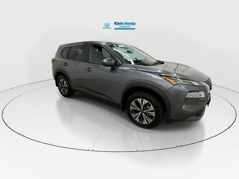 Used 2023 Nissan Rogue SV image 4