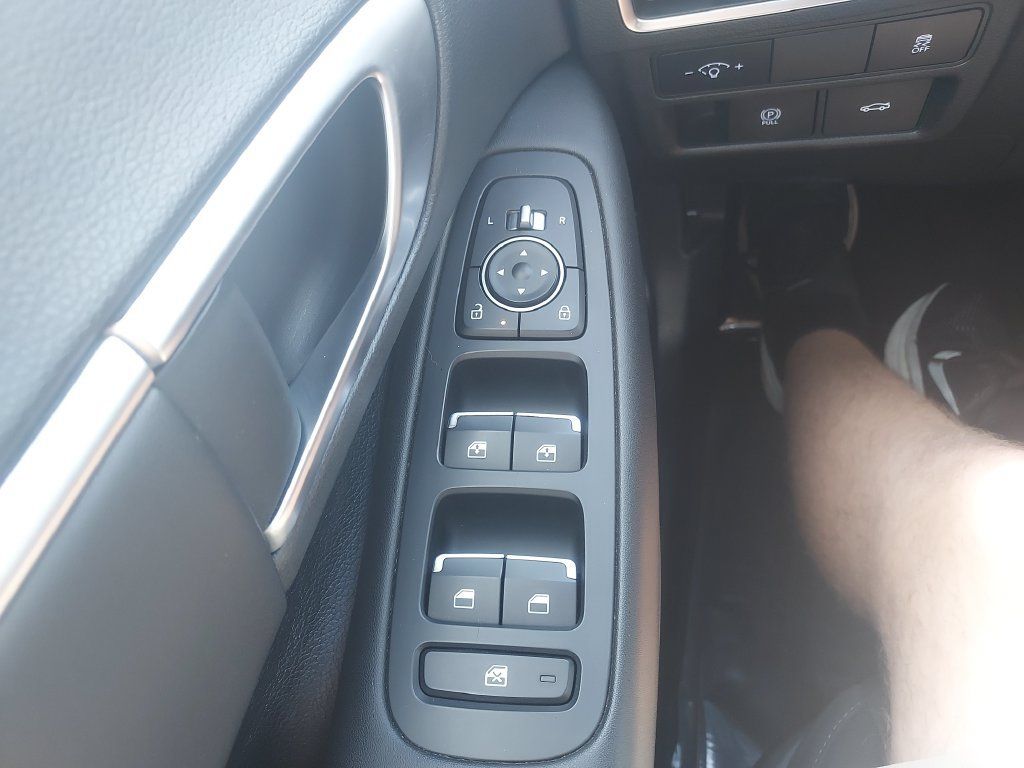 Used 2024 Hyundai Sonata SEL FWD image 24