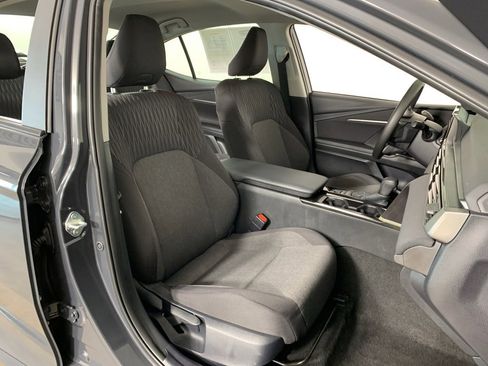 Used 2025 Toyota Camry LE image 23