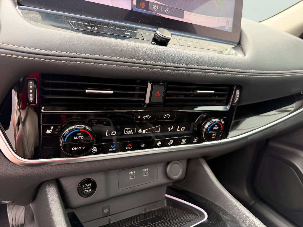 Used 2024 Nissan Rogue SL w/ SL Premium Package FWD image 30