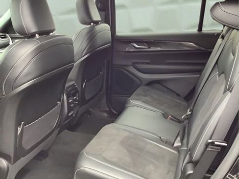 Certified 2023 Jeep Grand Cherokee L Altitude image 19