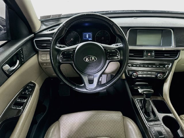 Used 2018 Kia Optima EX w/ Premium Package FWD image 27