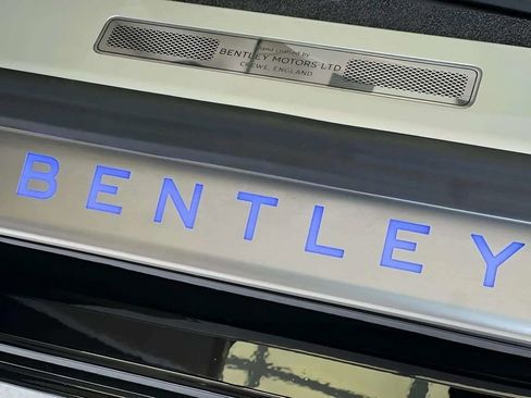 Used 2020 Bentley Continental GT AWD/4WD image 16